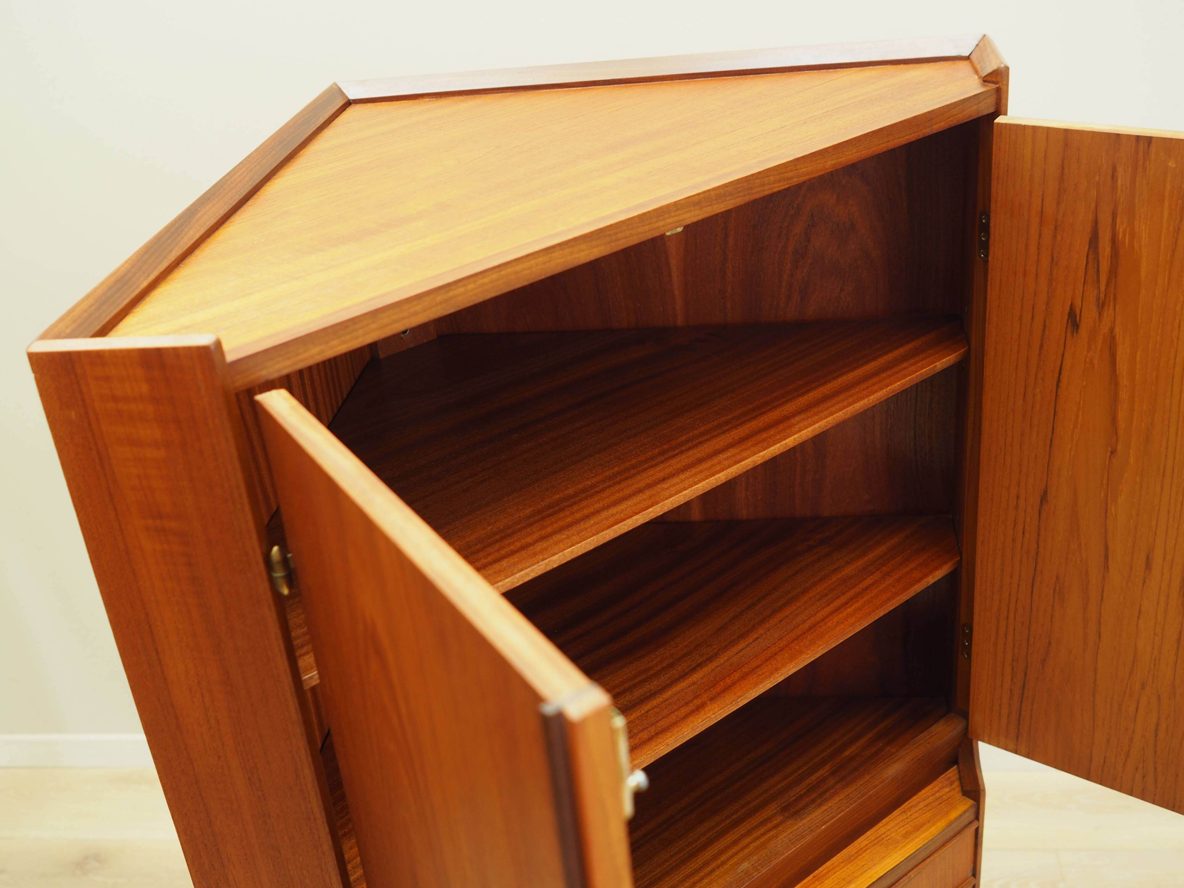 Teak corner cabinet, Danish design, 1970s, production: Denmark