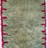 Traditional handmade pure wool rug, green, size 150 x 250 cm
