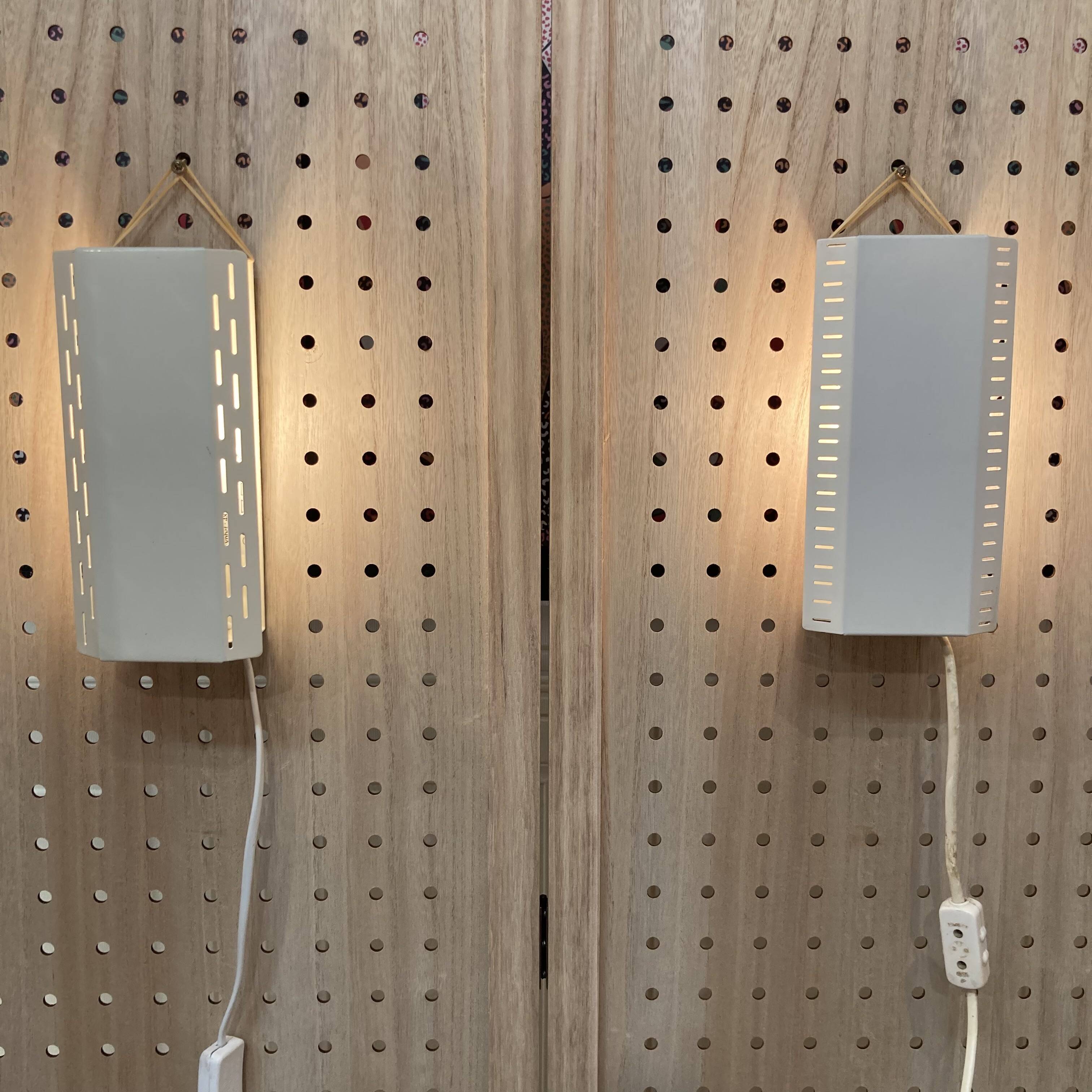 Paire d'appliques modulables design scandinave 1960.