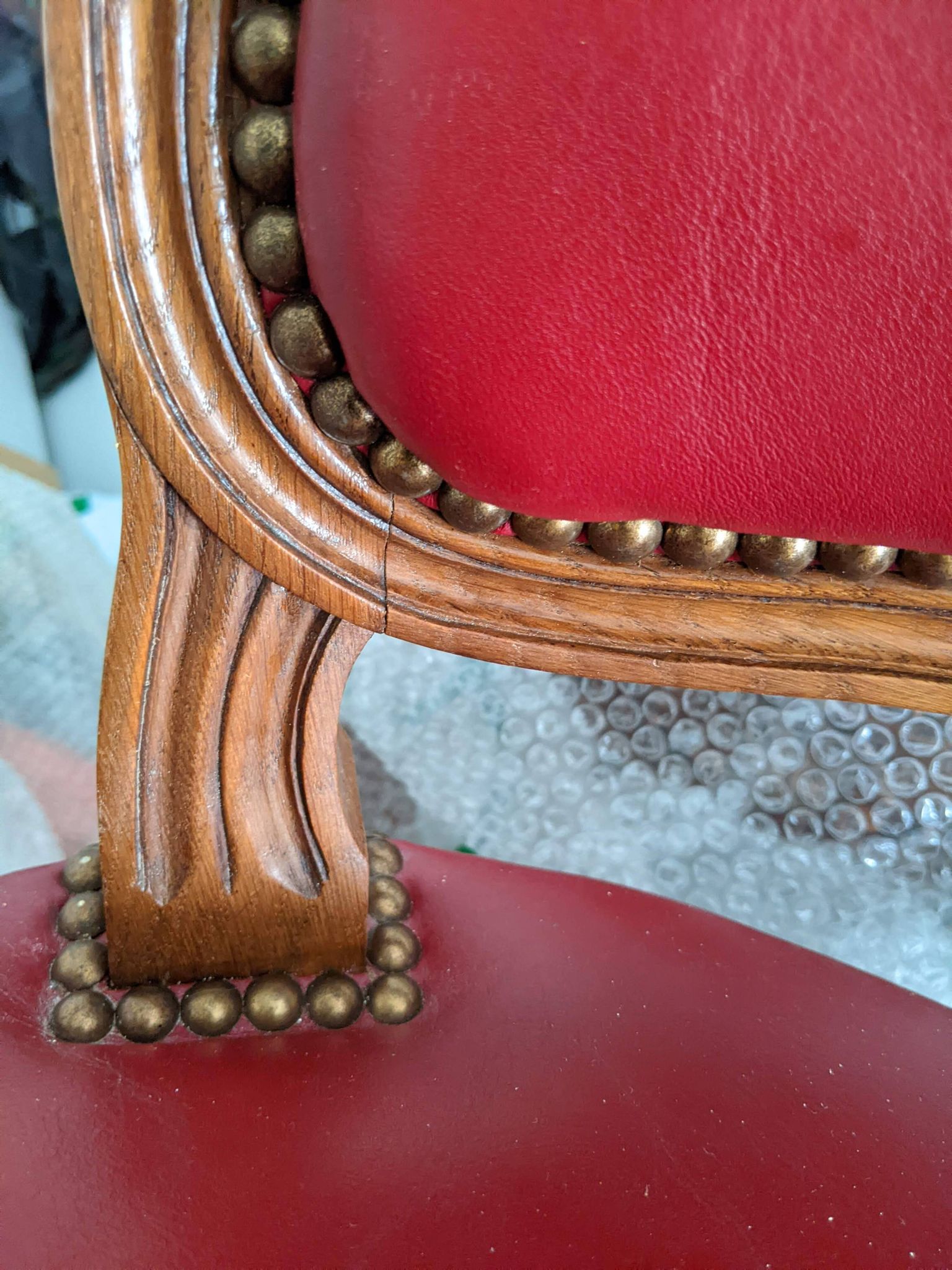 Set of Louis XV Cabriolet Chairs – Carved Wood & Bordeaux Leather