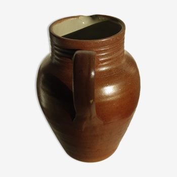 Large sandstone pitcher
