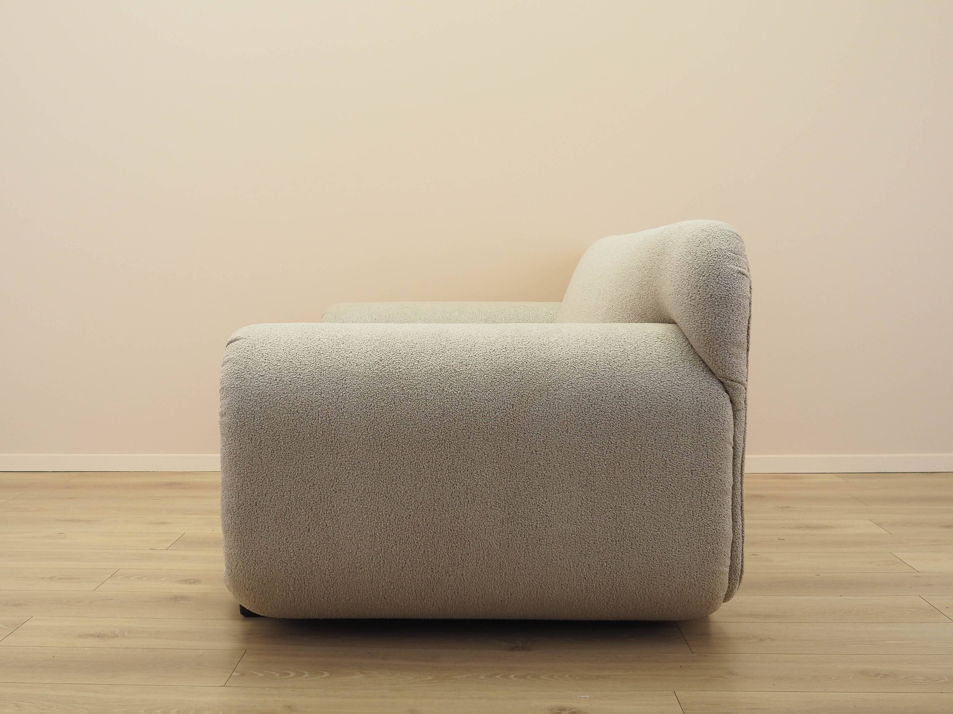 Canapé deux places, design italien, années 1970, fabriqué en Italie