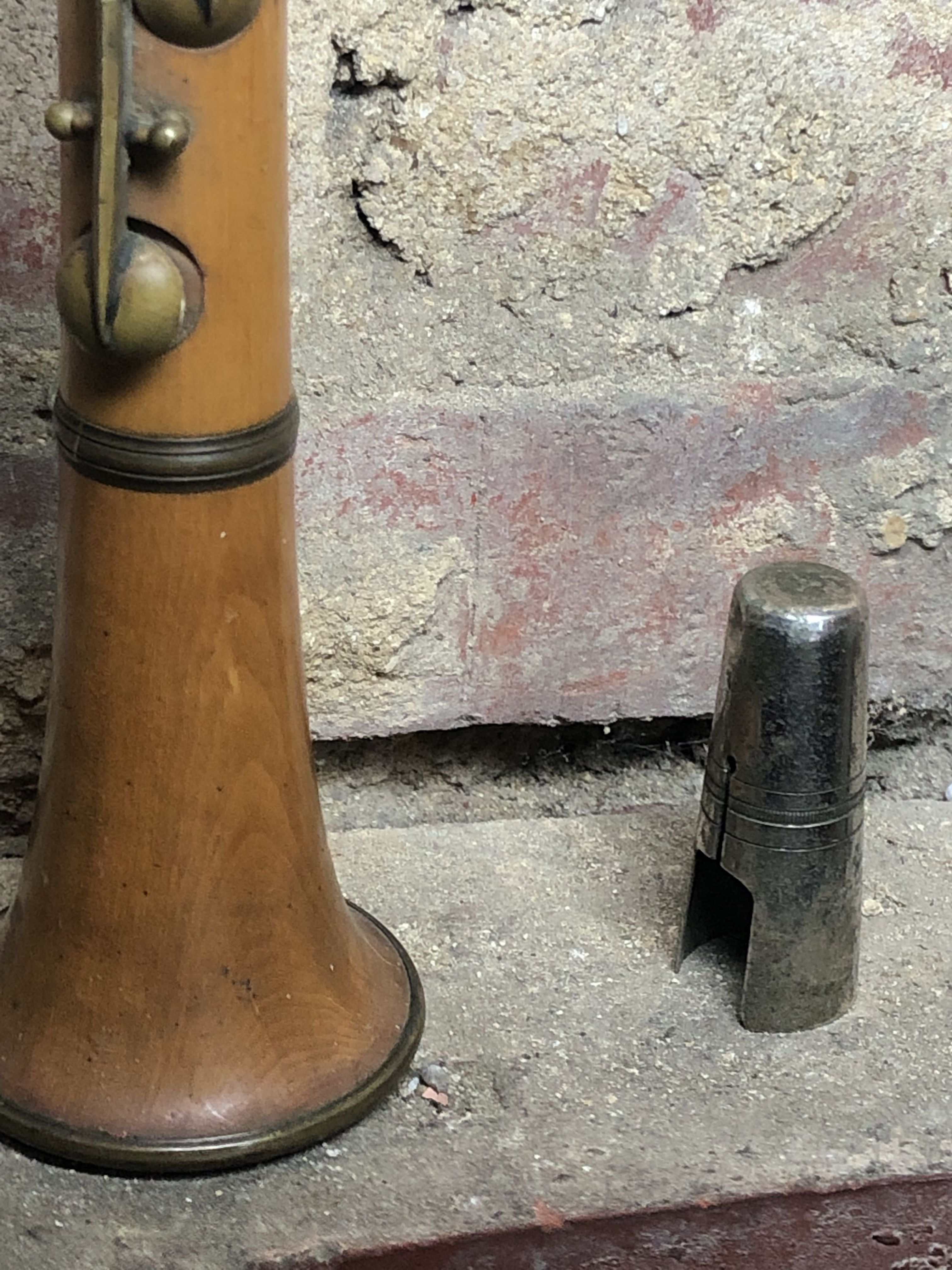 Ancient clarinet in boxwood Dupeyrat.  Allemans French manufacture 1910