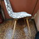 Chaise vintage pieds compas