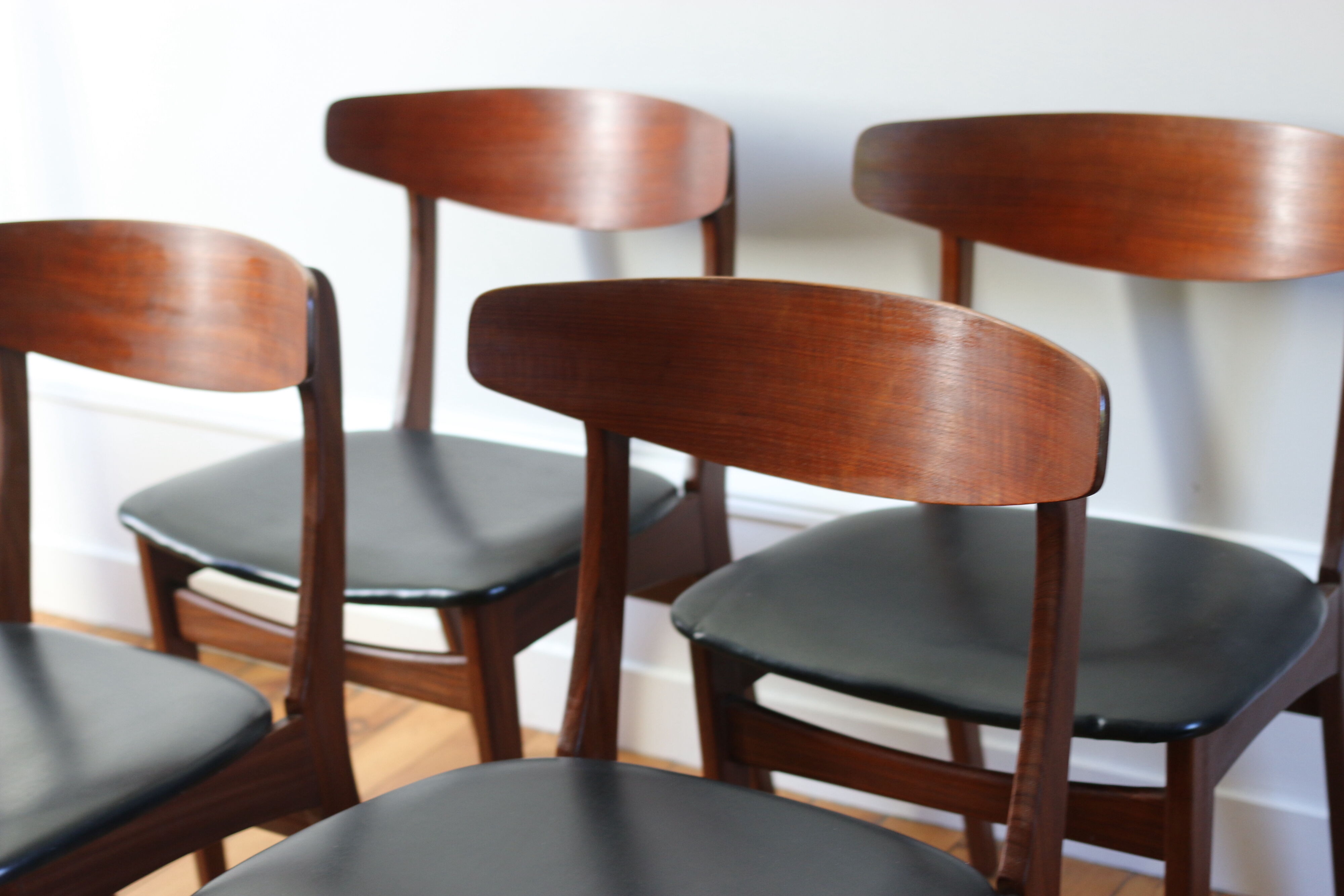 4 Chairs edited by Silkeborg