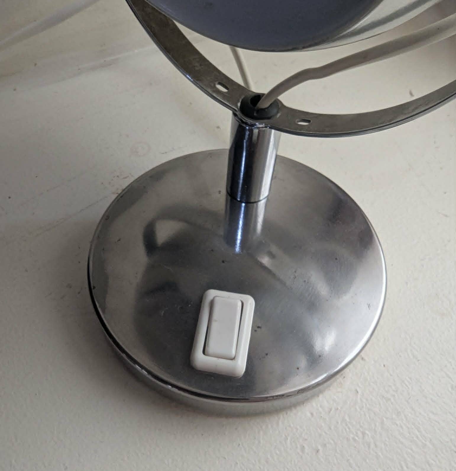 EYE BALL desk lamp
