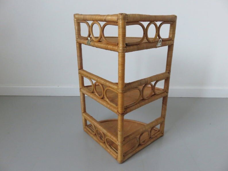 Wall angle shelf in rattan 60s 70s