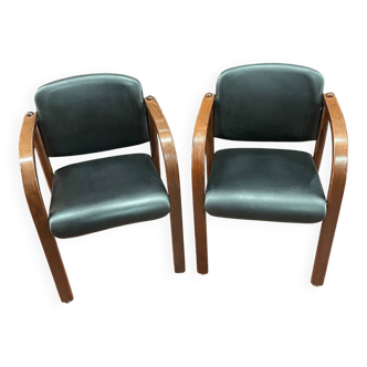 Paire des fauteuils bois et skaï années 80