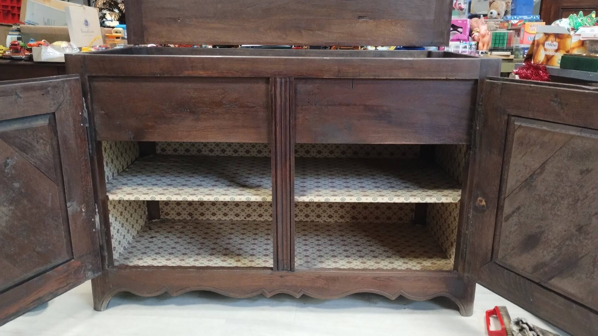 Buffet ancien 2 portes avec coffre XIXème