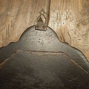 Miroir chantourné ancien, bois et bronze