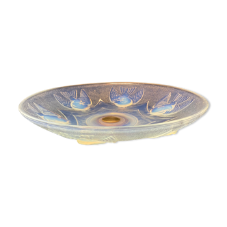 Art Deco bird bowl in opalescent glass, signed circa 1930