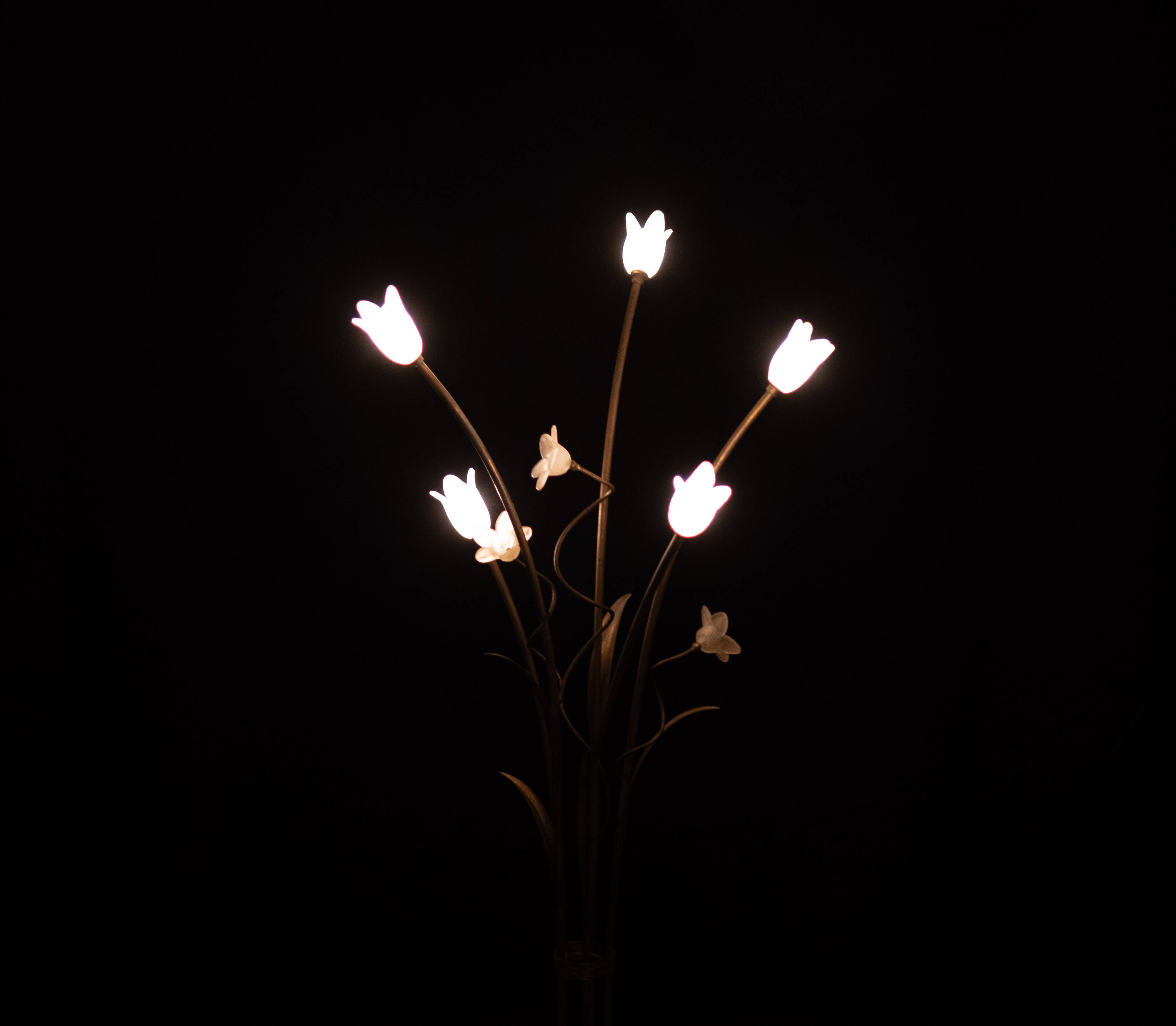 Hollywood Regency Gold flower shaped floor lamp 1980s