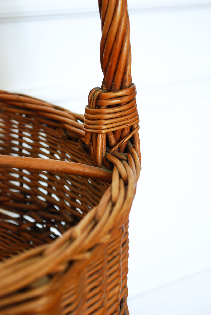 Wicker bottle rack bar basket