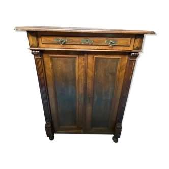 Buffet avec miroir