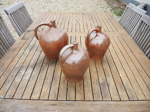 3 Anciens Cruchons à Calvados en Grès Vernissé Marron
