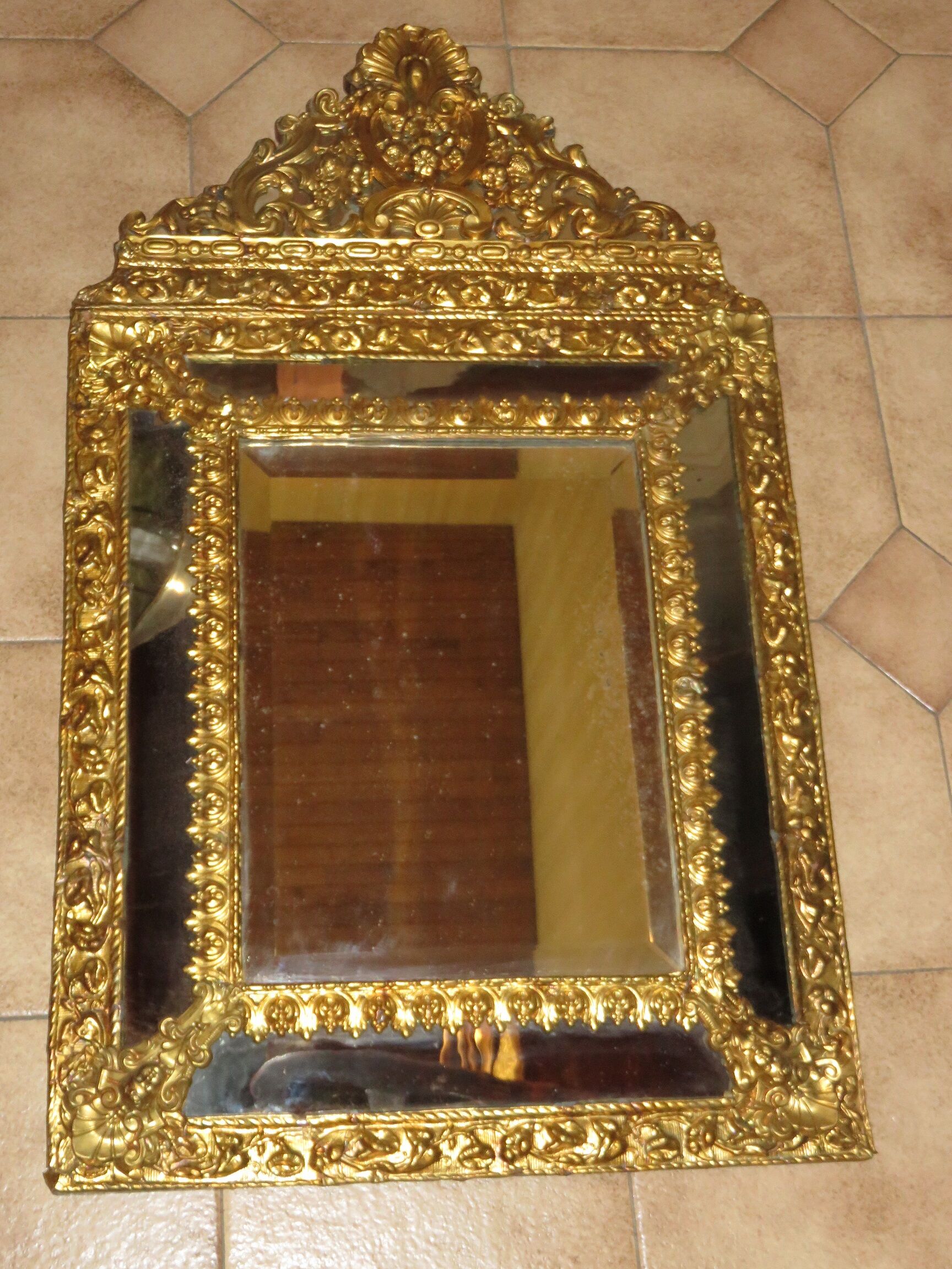 Parecloses repulsed brass mirror 82x48cm