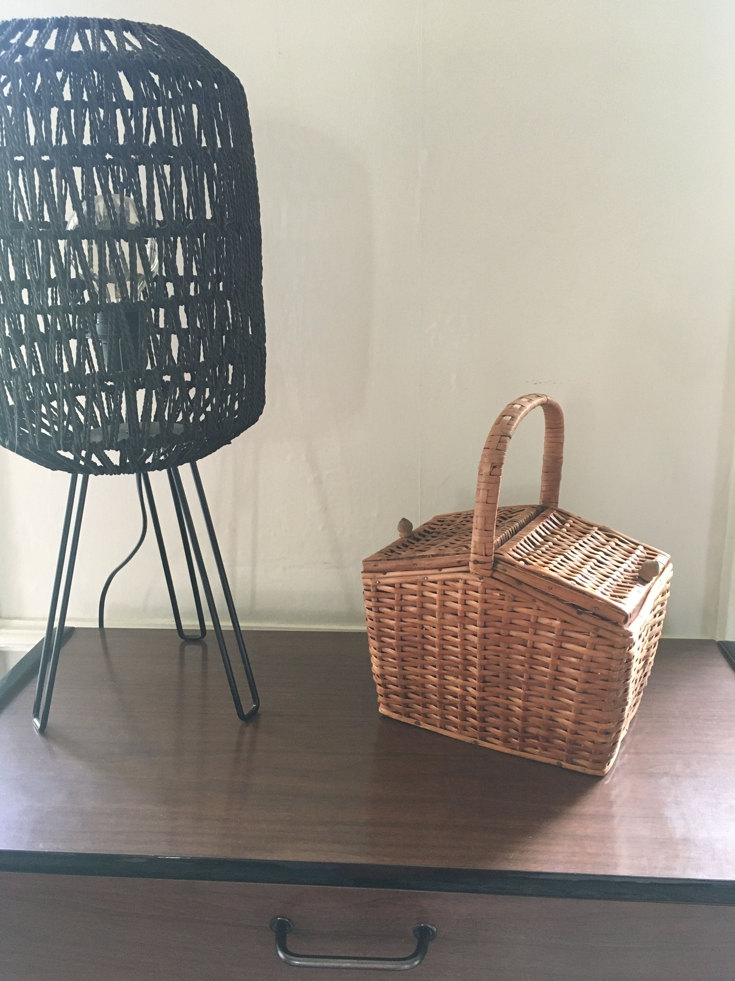 Double flap wicker basket