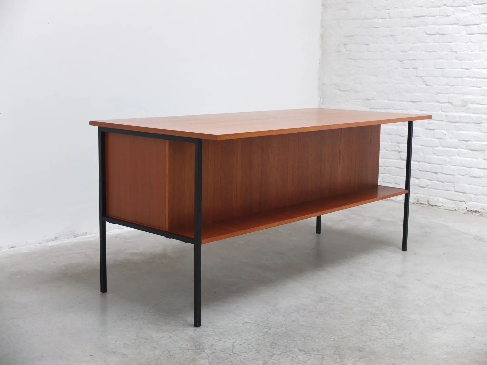 Minimalist freestanding desk by Günter Renkel for REGO, 1960s