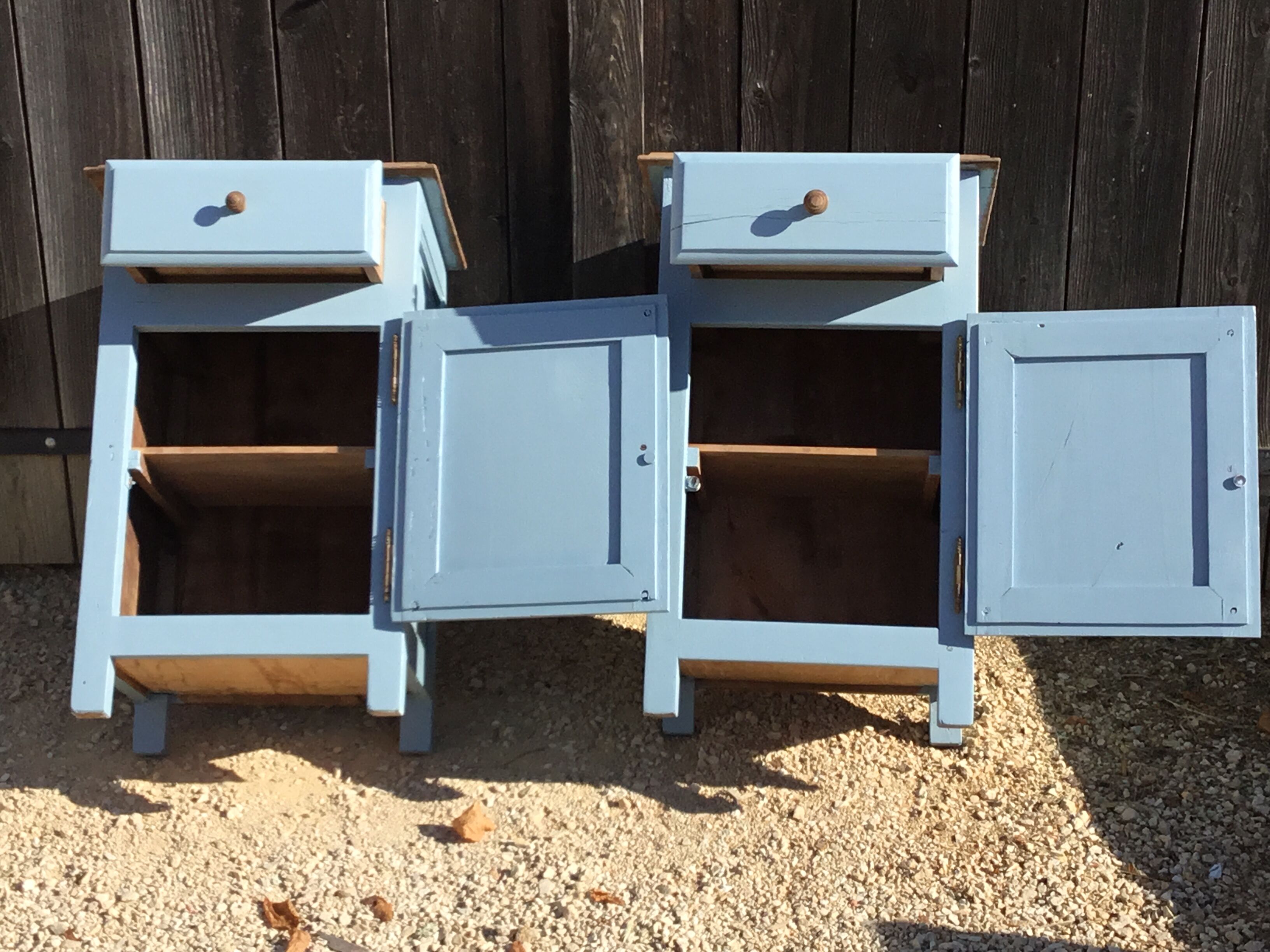 Pair of walnut bedsides from the 1950s patinated in lectoure blue