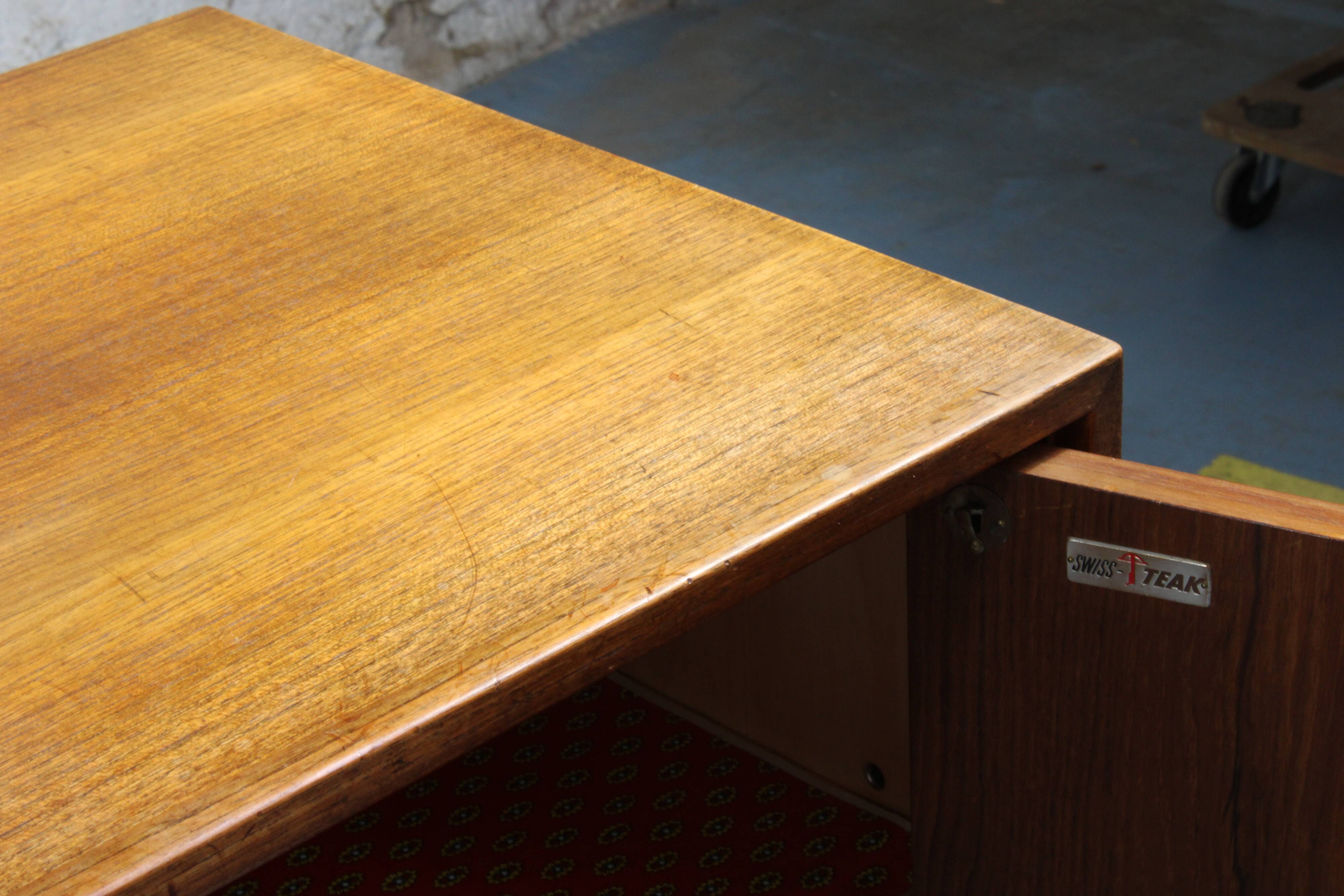 Storage cabinet 2 doors 1960 SWISS TEAK