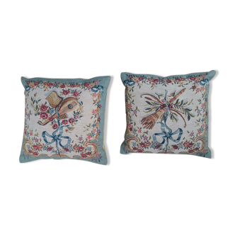 Classic cushions (the pair)