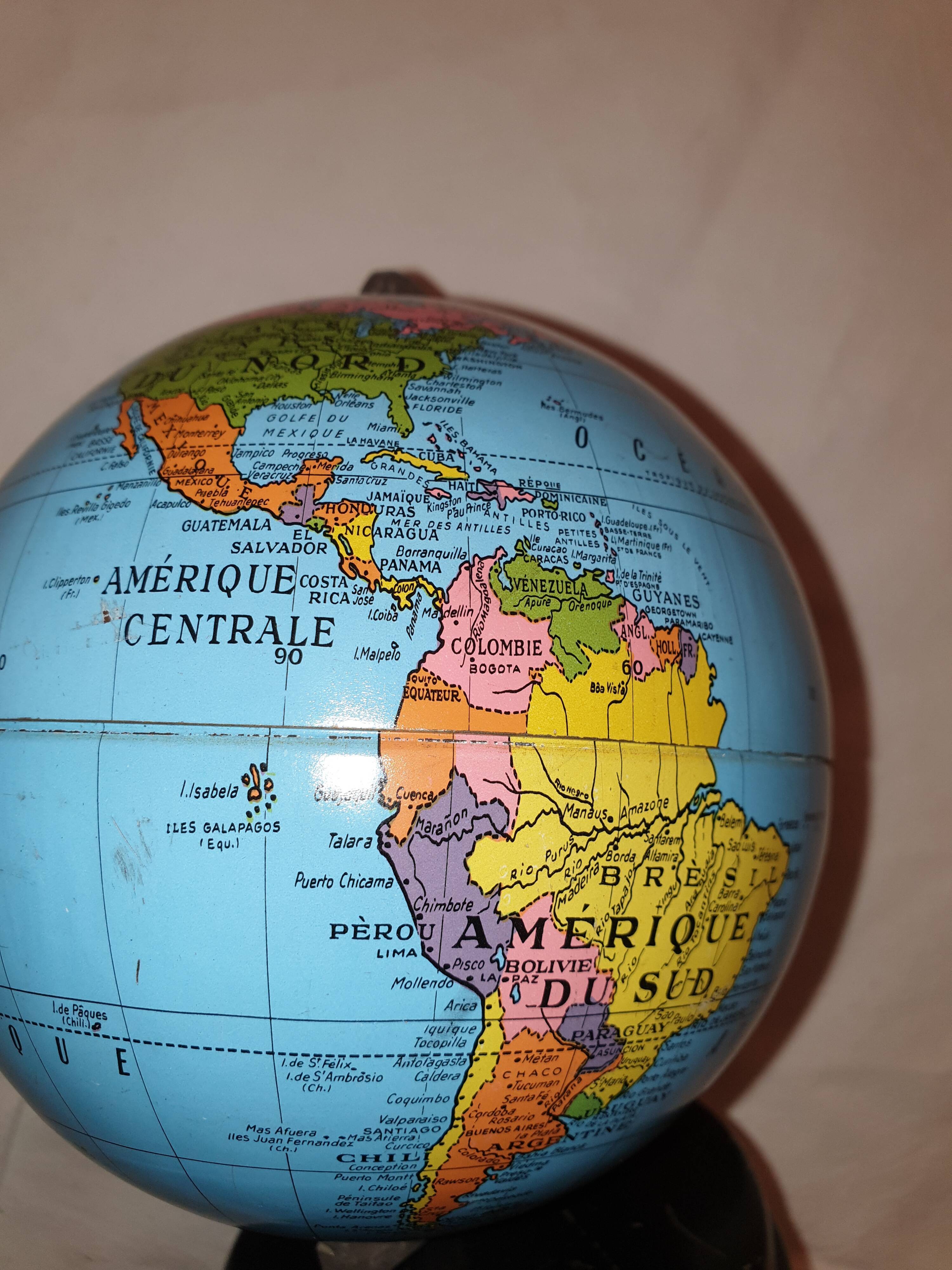 Small globe year 60 Taride