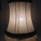Lampe en bois tourné et abat en tissu beige style art déco / années 40-50