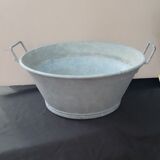 Vintage zinc basin