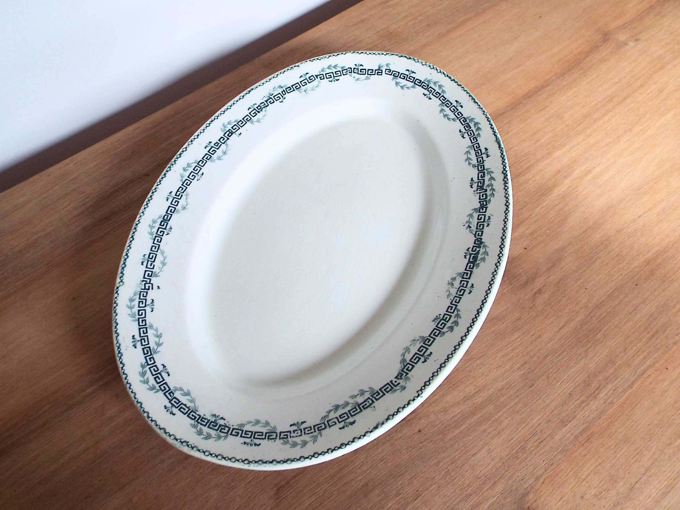 Iron earth oval dish