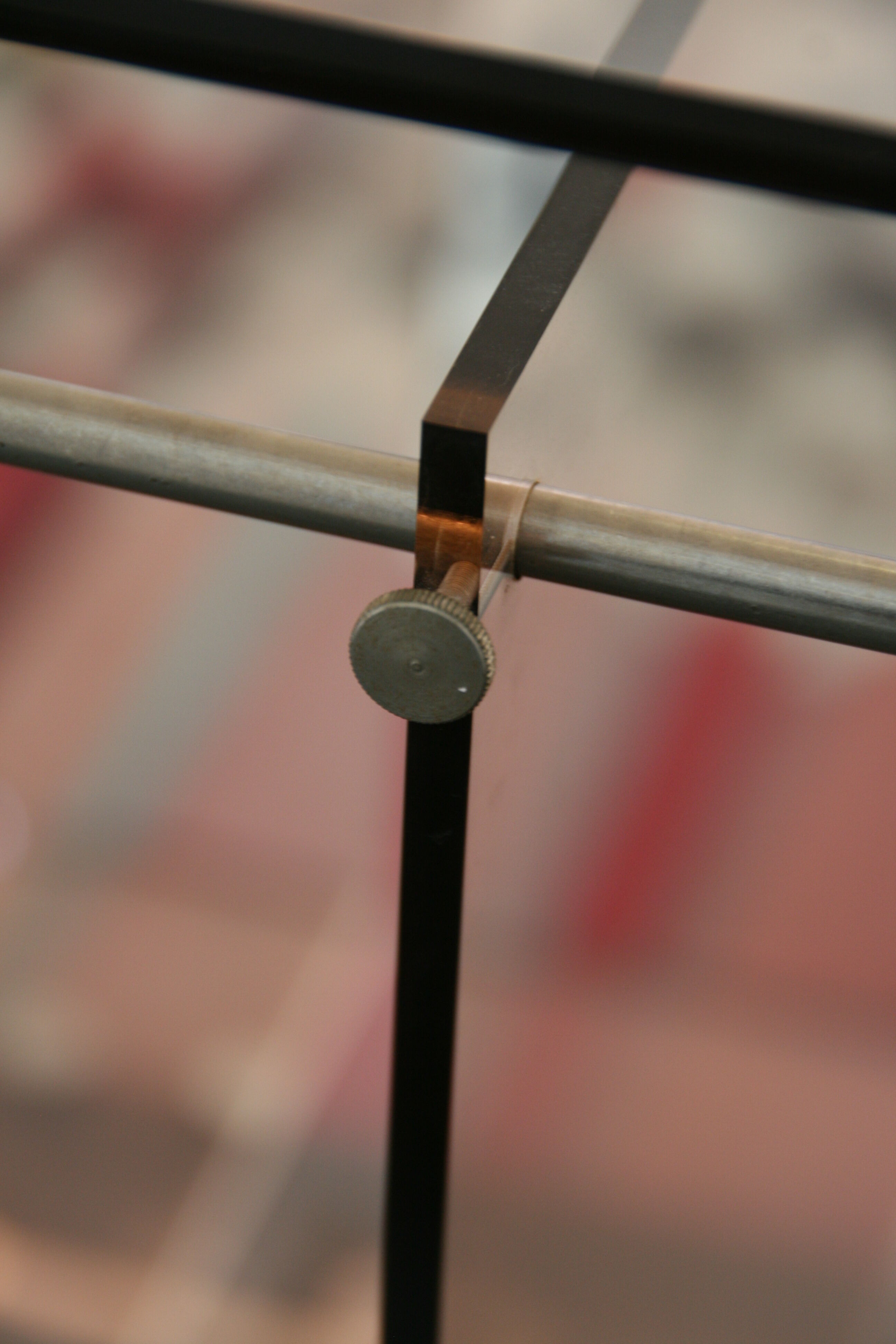 Vintage plexiglas tv/hifi unit