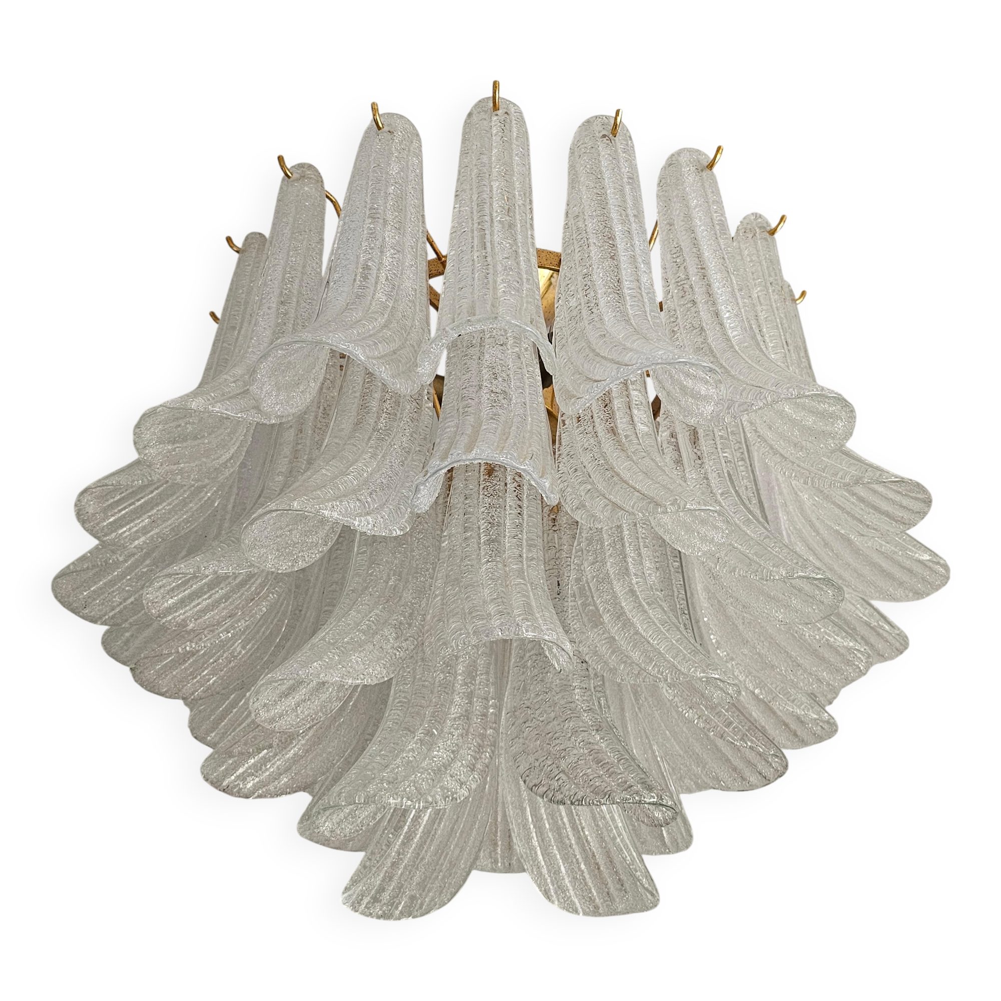 Grand petal chandelier Hollywood Regency in Murano glass from 1960.
