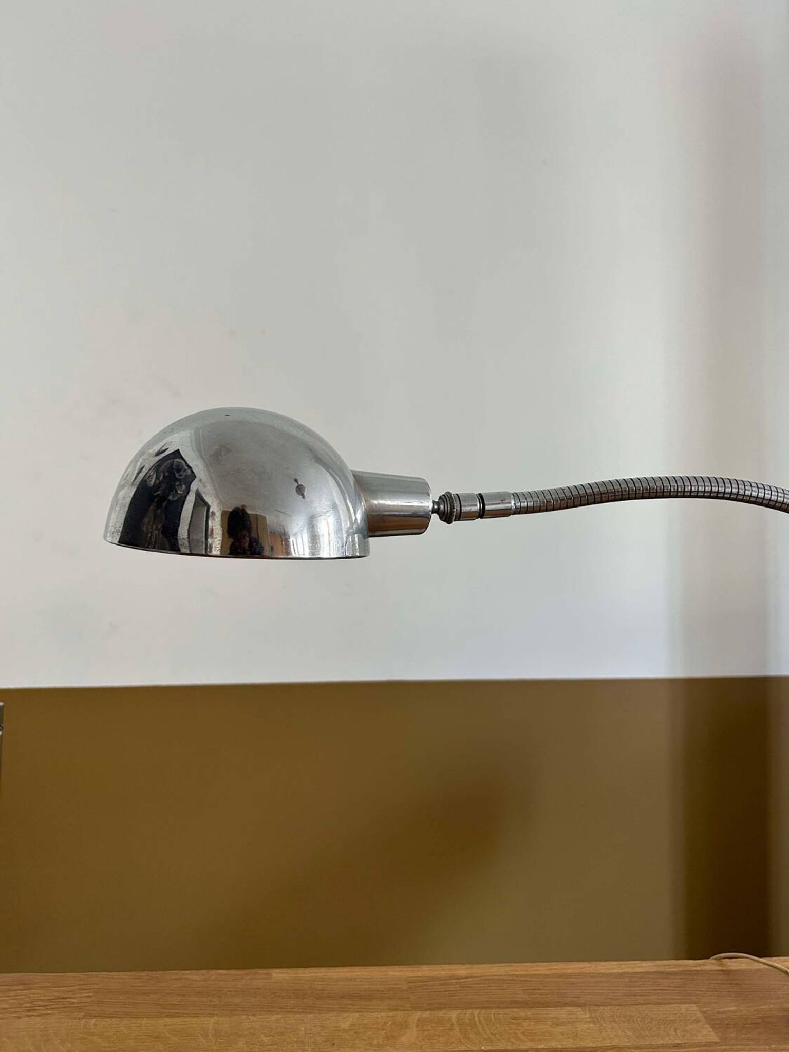 Lampe de bureau orientable, métal chromé, France 1940