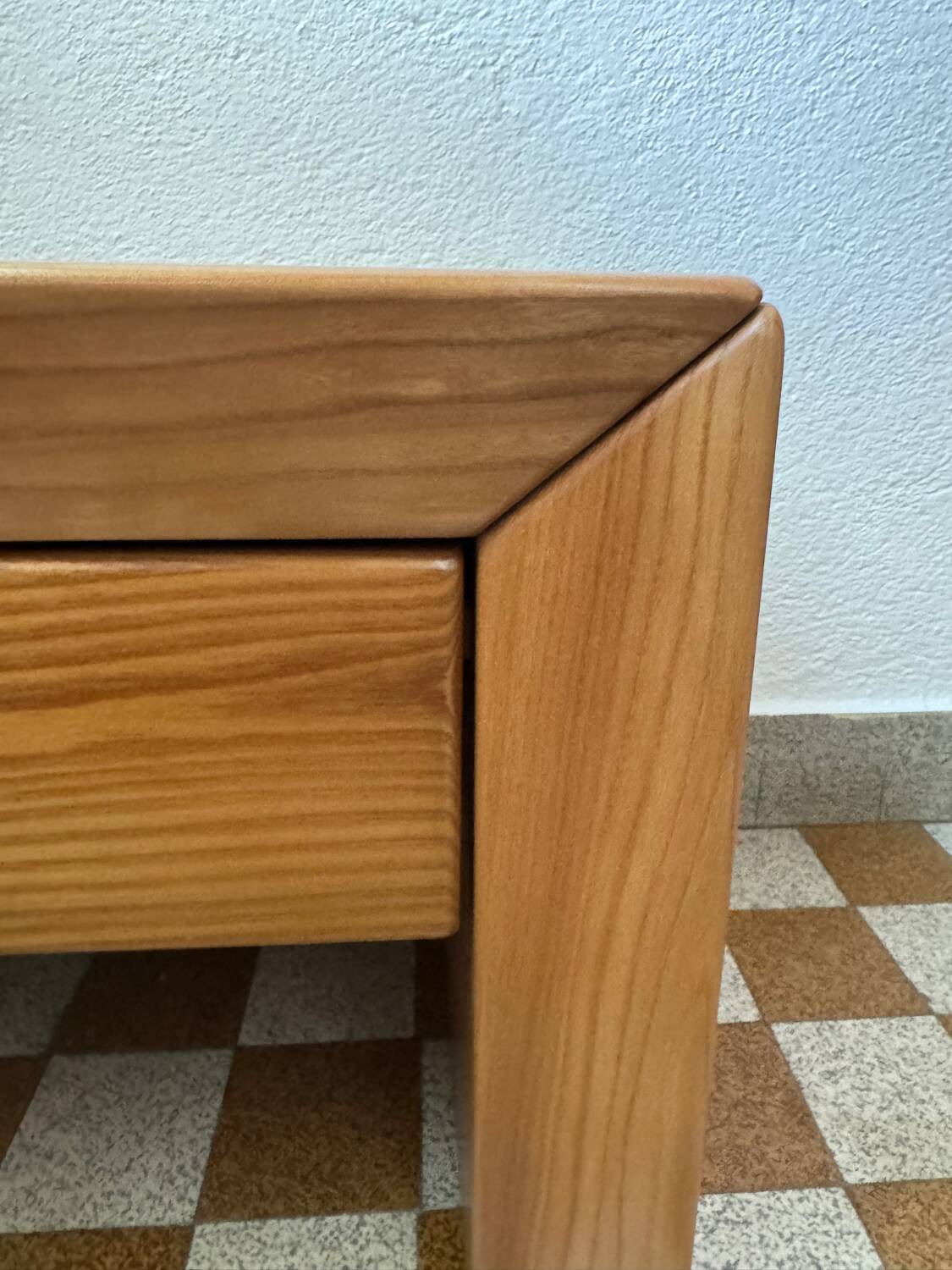 Elm bedside table Maison Regain 80s