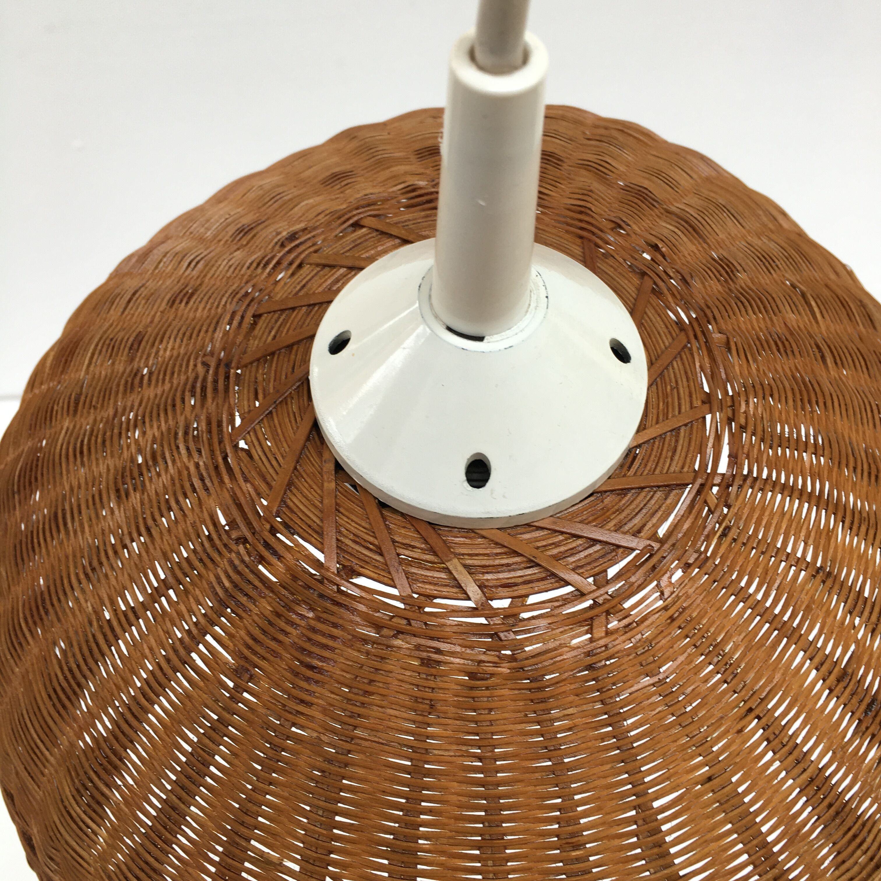 Braided rattan suspension