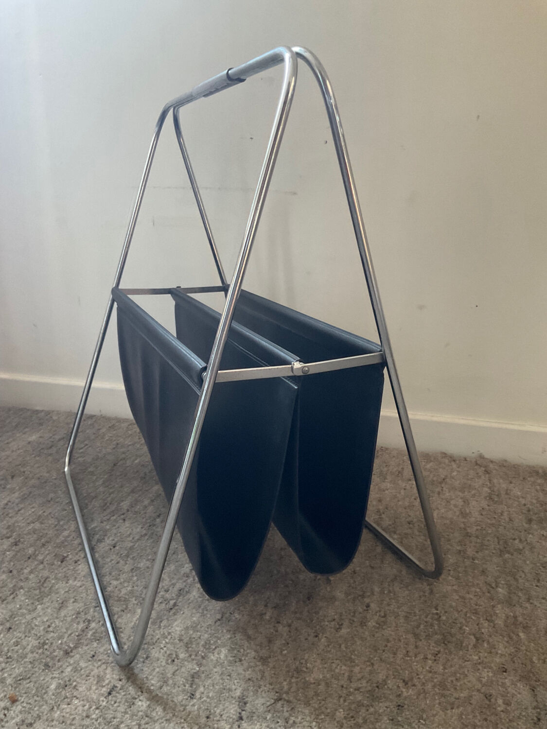 Vintage folding magazine rack from the 70s