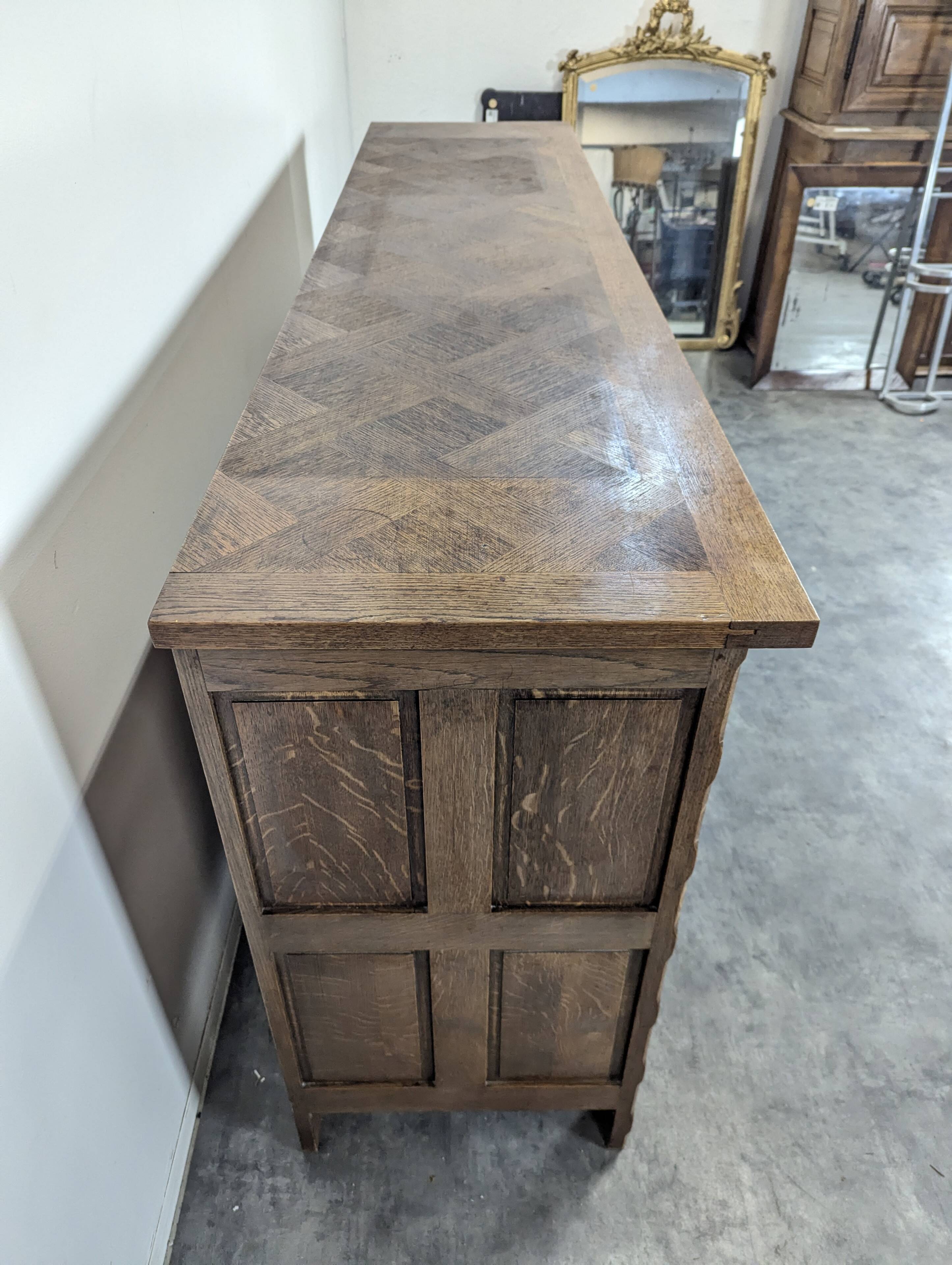 Enfilade en chêne massif sclupté DLG Dudouyt