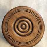 Tabouret tripode rond en bois foncé