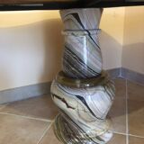 Table basse en onyx forme libre