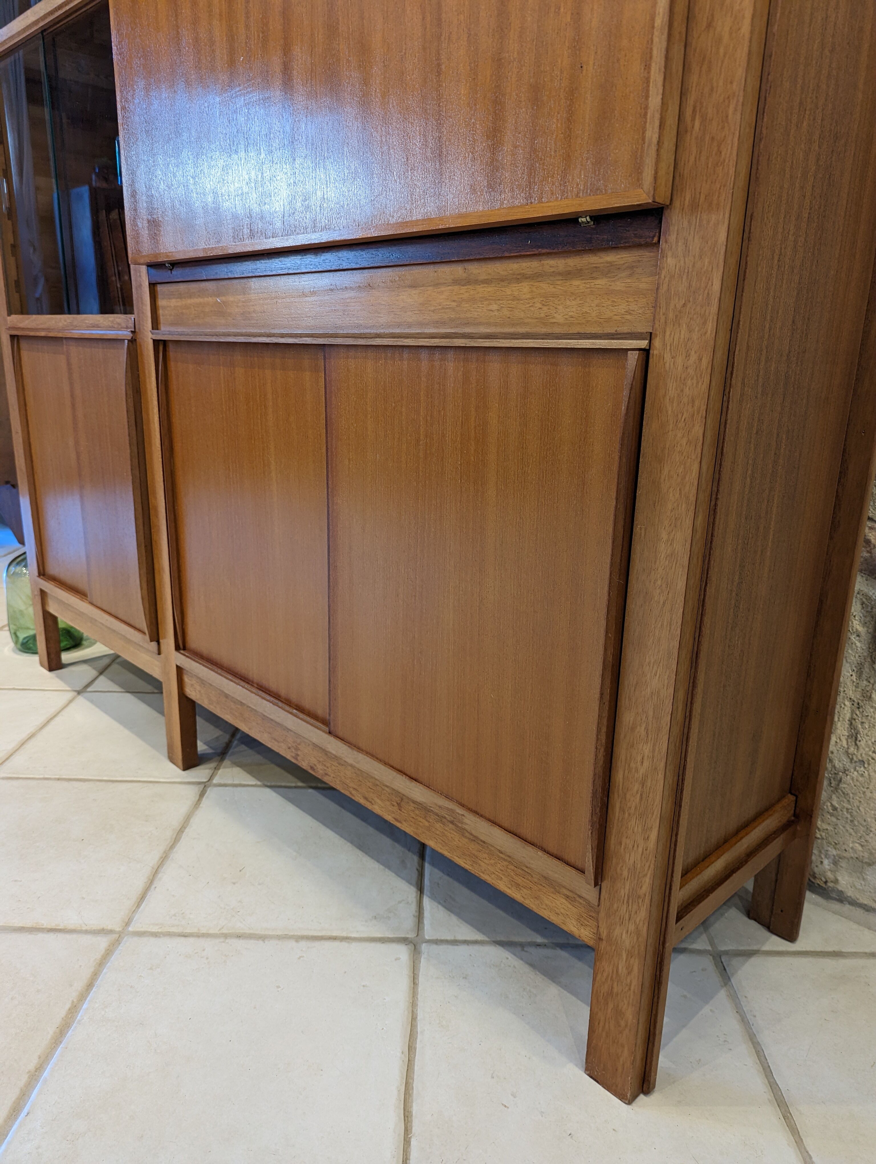 Library, secretary Émile Seigneur