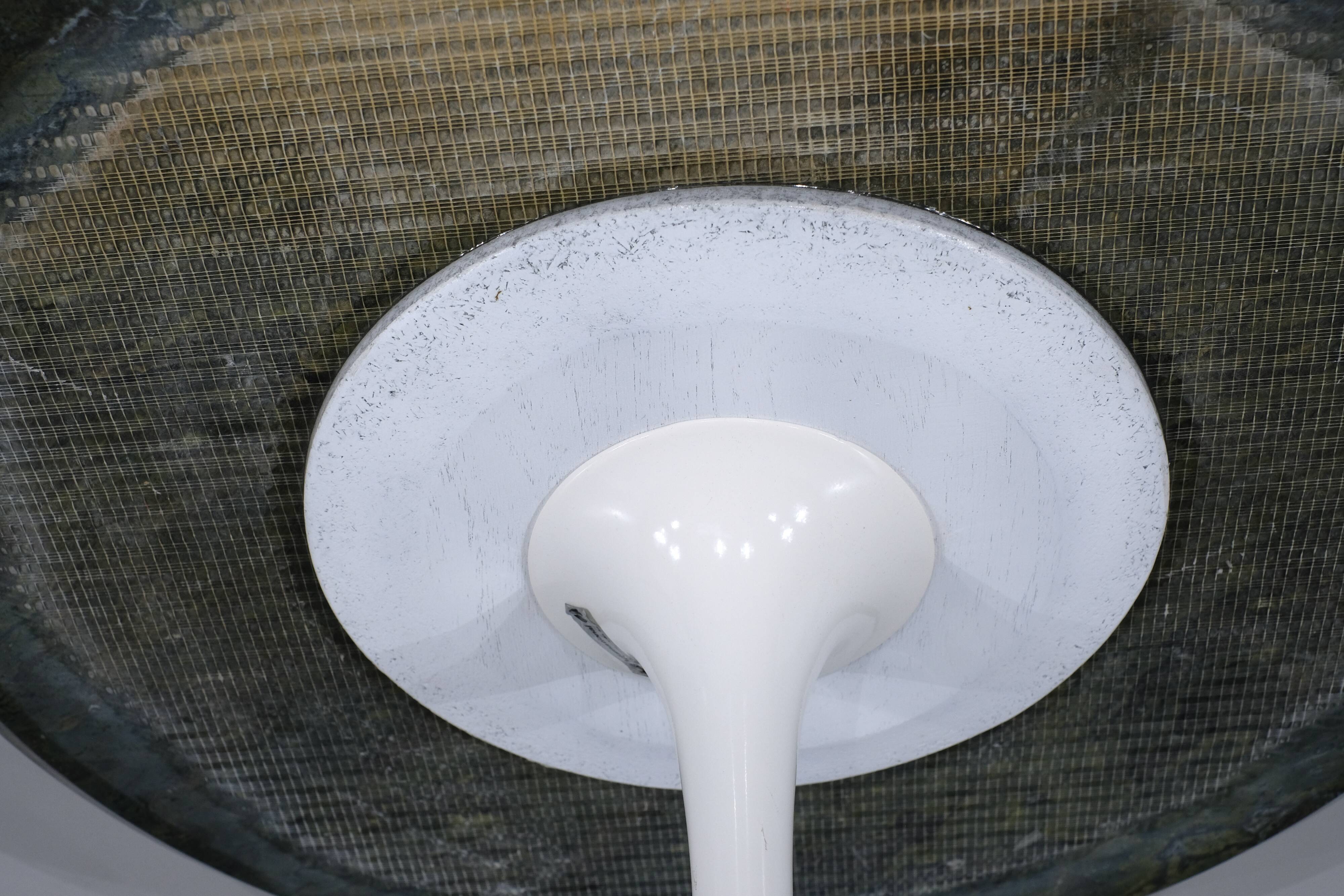 "Tulip" marble coffee table by Eero Saarinen for Knoll, USA.