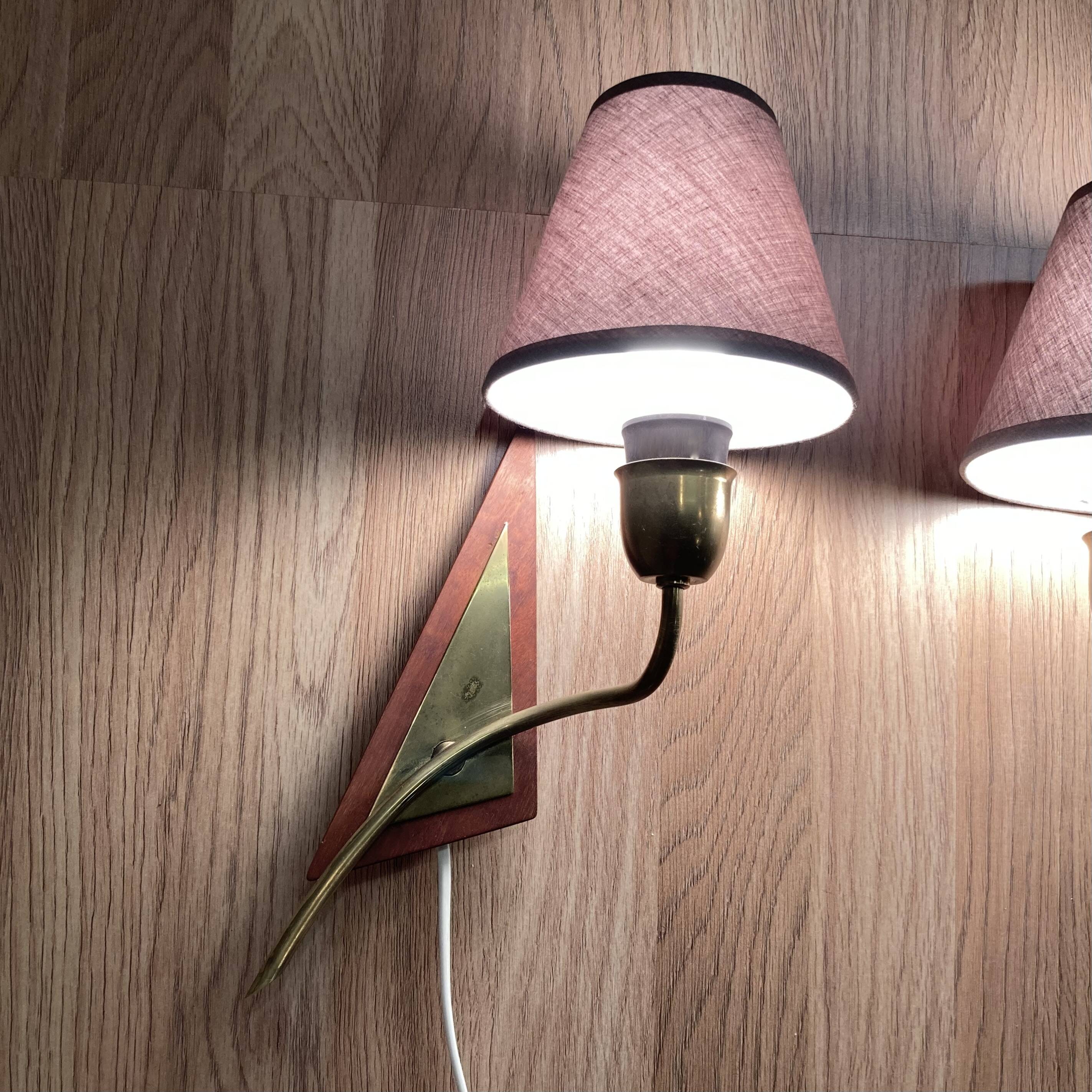 Paire d'appliques design scandinave 1950.