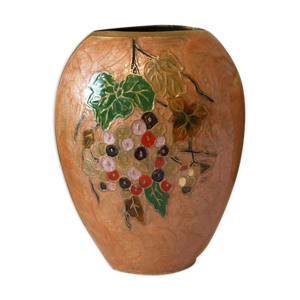 Vase en laiton polychrome émaillé