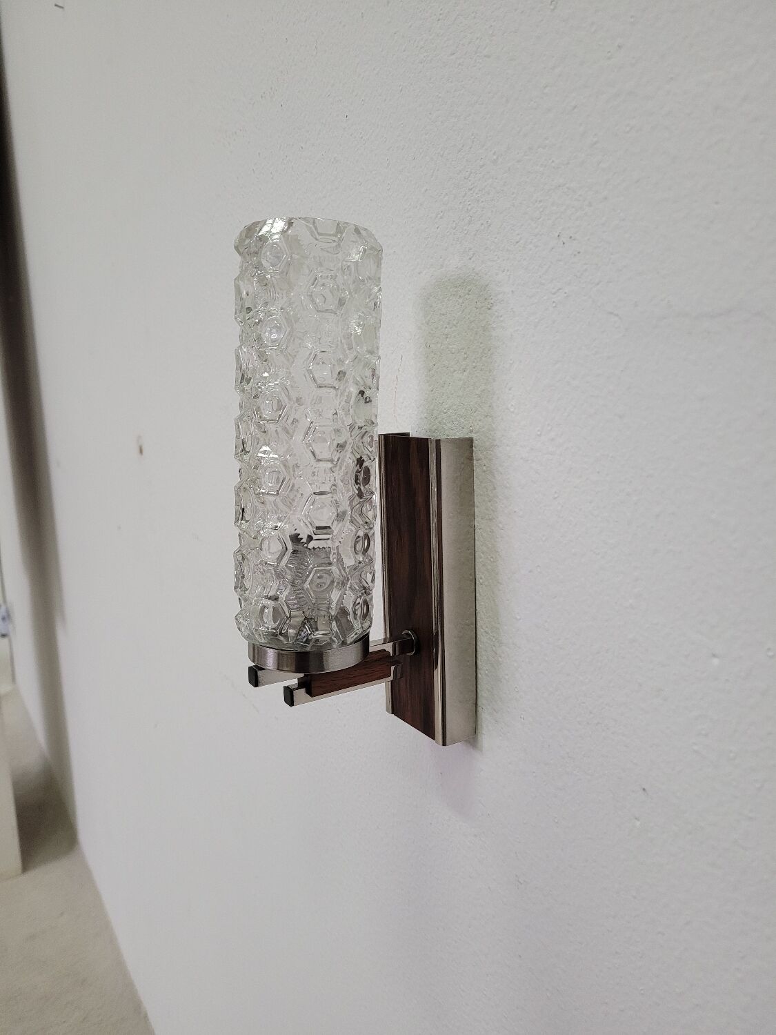 Vintage Scandinavian wall lamp in rosewood and glass 1960s