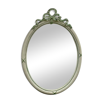 miroir ovale en bois peint style Louis XVI