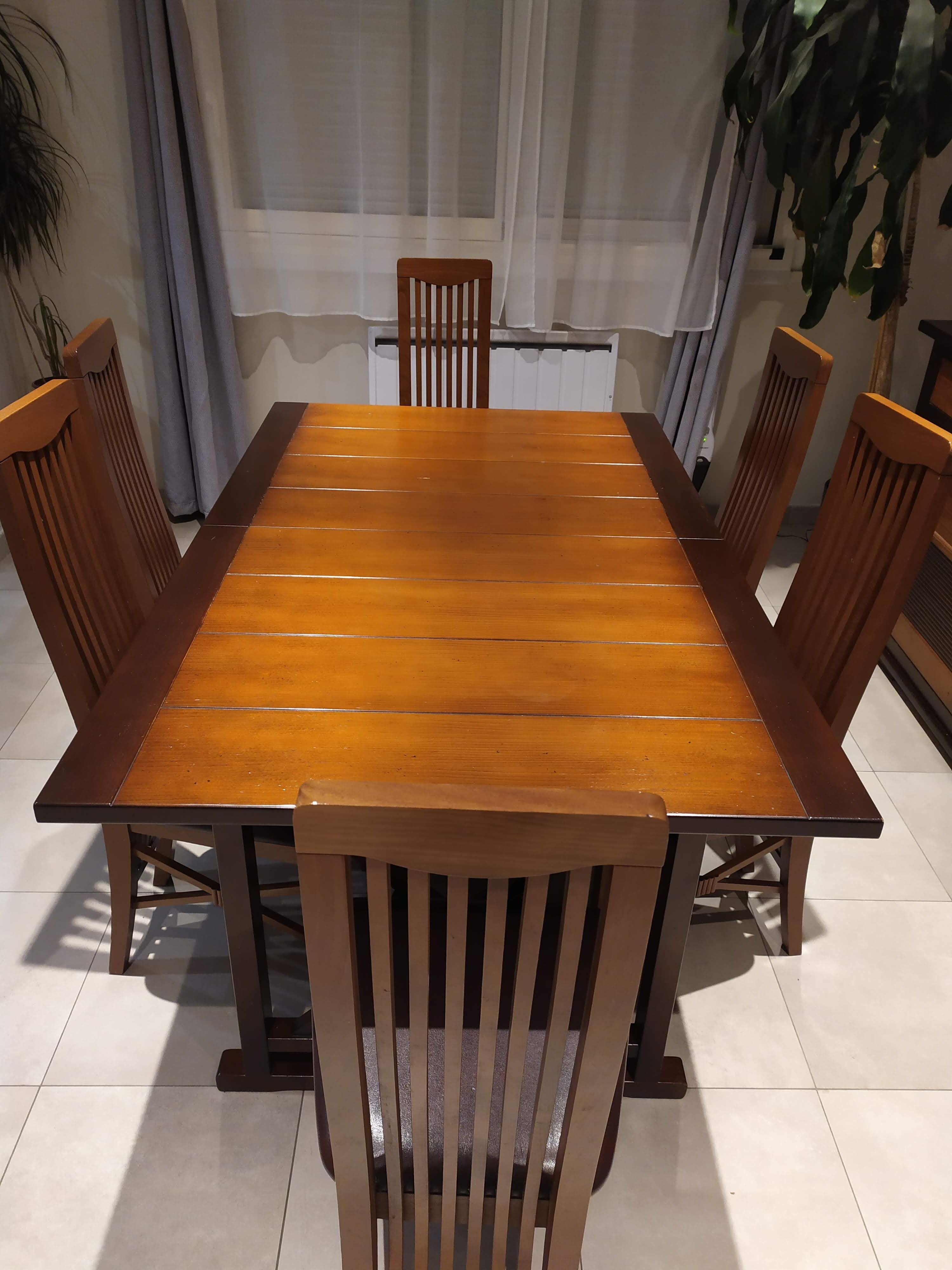 Table et chaises