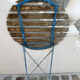 Round folding garden table