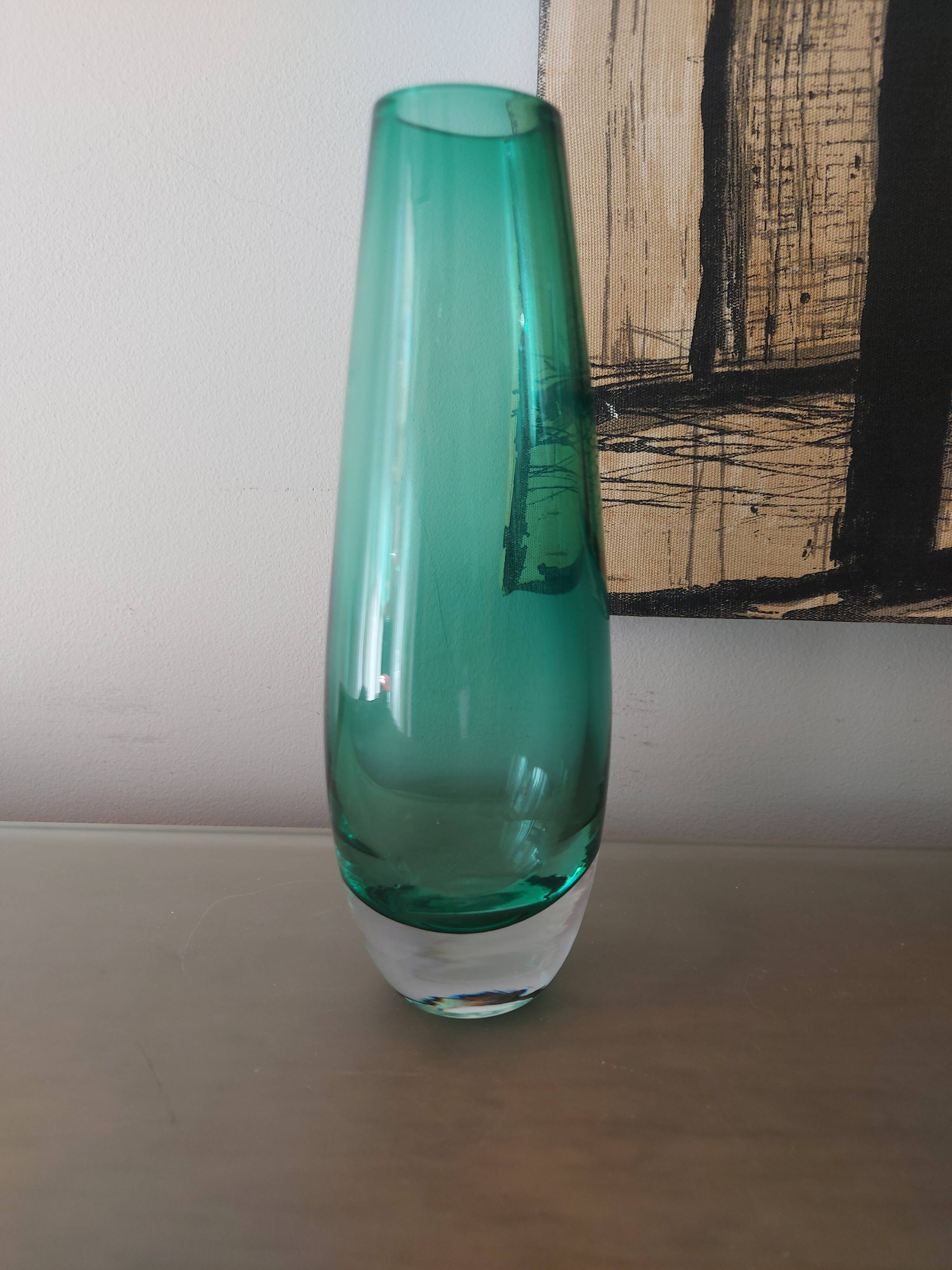 Glass vase