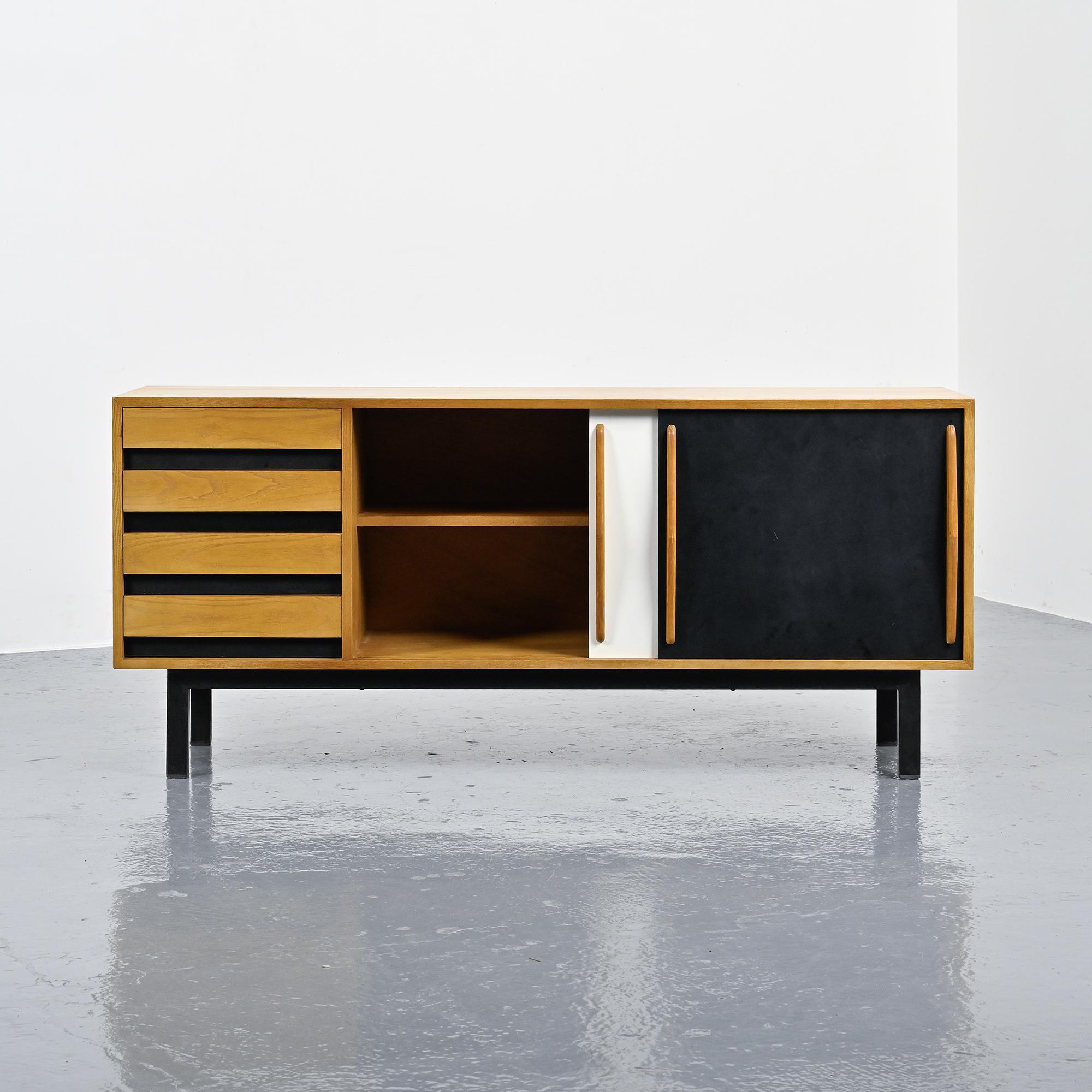 Enfilade Cansado par Charlotte Perriand, circa 1960