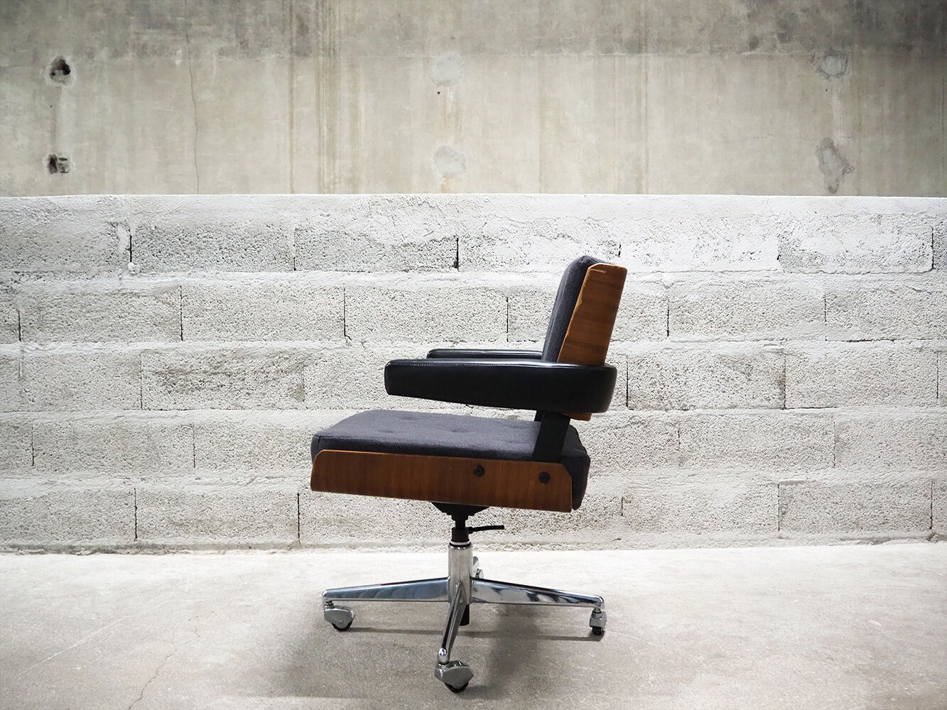 Office armchair Modern Tube edition, 60s