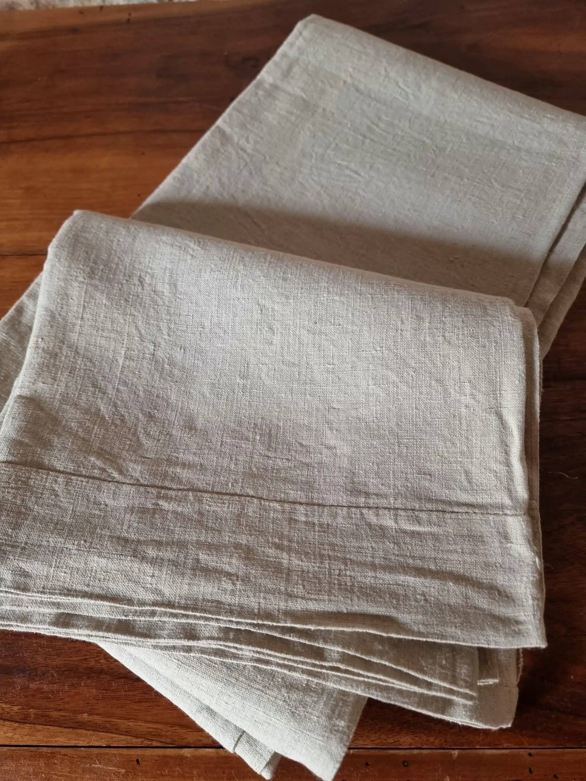 Antique French hand-woven sheet – Natural linen, early 20th century, 210 × 280 cm, 2 kg